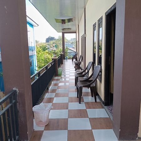 De Credo Otel Labuan Bajo Dış mekan fotoğraf